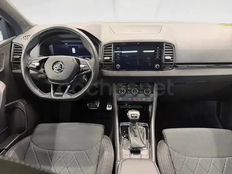Usado Skoda Karoq SportLine 150 HP (110 kW) 2022 Branco SUV