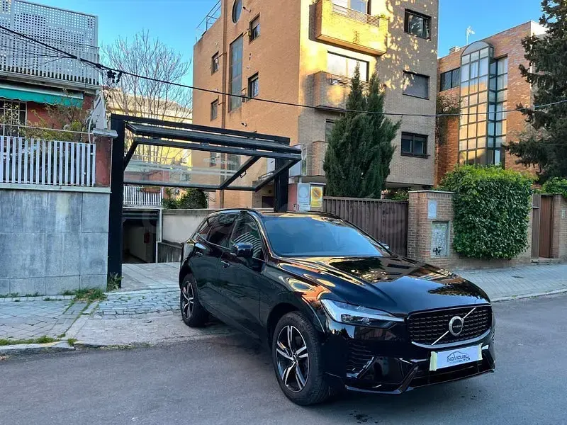 Usado Volvo XC60 Plus 197 CV (144 kW) 2022 Negro SUV
