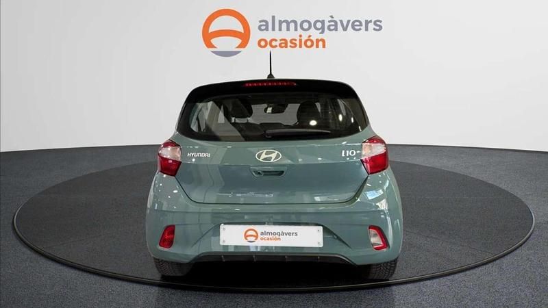 Usado Hyundai i10 67 CV (49 kW) 2023 Verde Utilitario