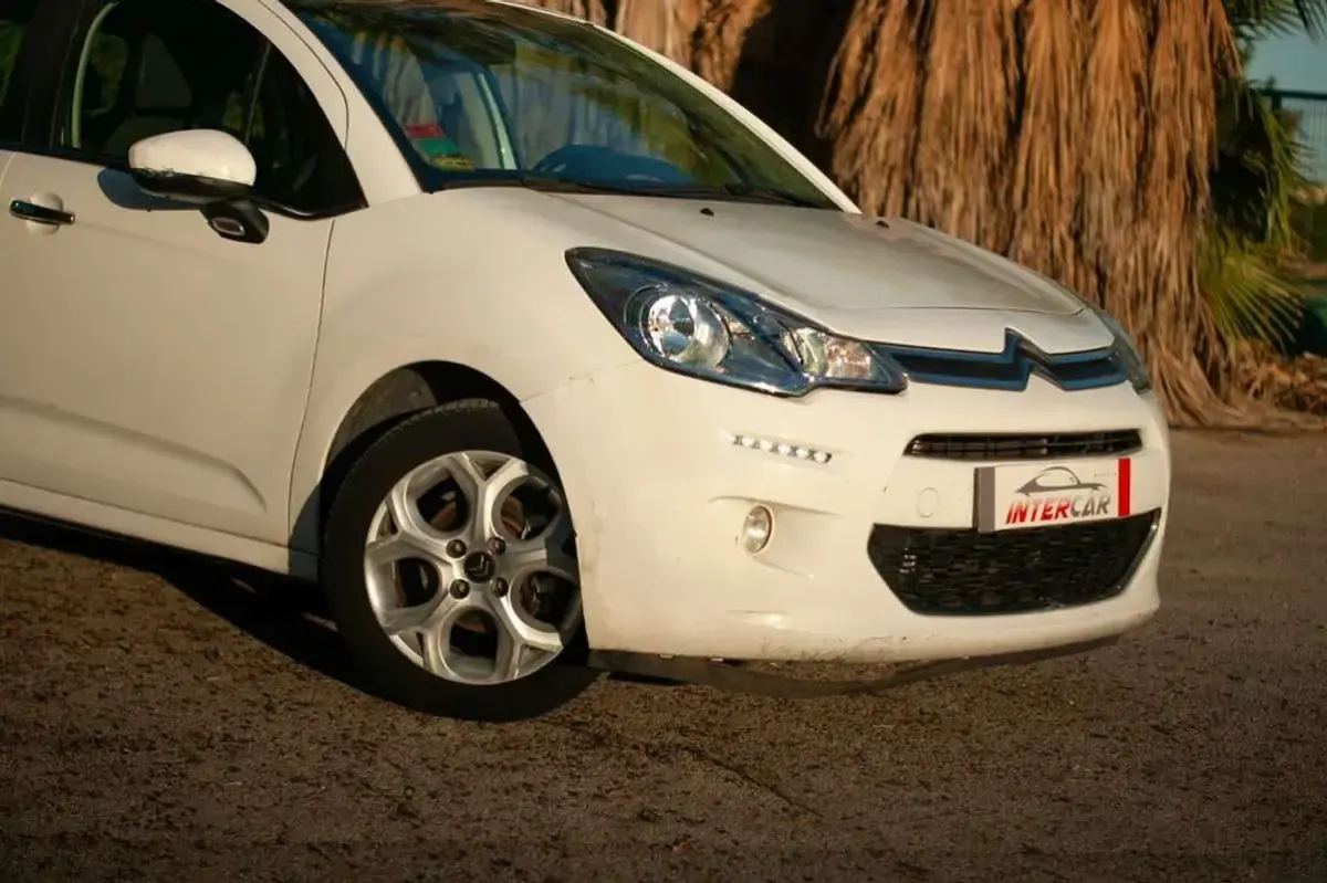 Usado Citroën C3 Feel 82 CV (60 kW) 2017 Blanco Berlina