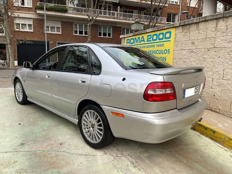 Usado Volvo S40 122 CV (89 kW) 2004 Gris / plata Berlina