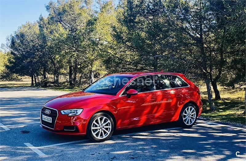 Usado Audi A3 Sport 116 CV (85 kW) 2018 Rojo Berlina