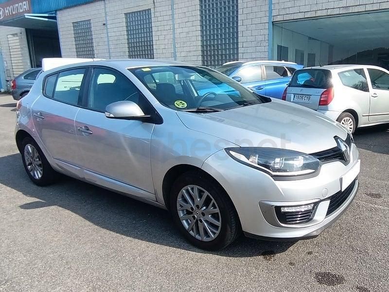 Usado Renault Mégane LIMITED 110 CV (80 kW) 2014 Gris / plata Berlina
