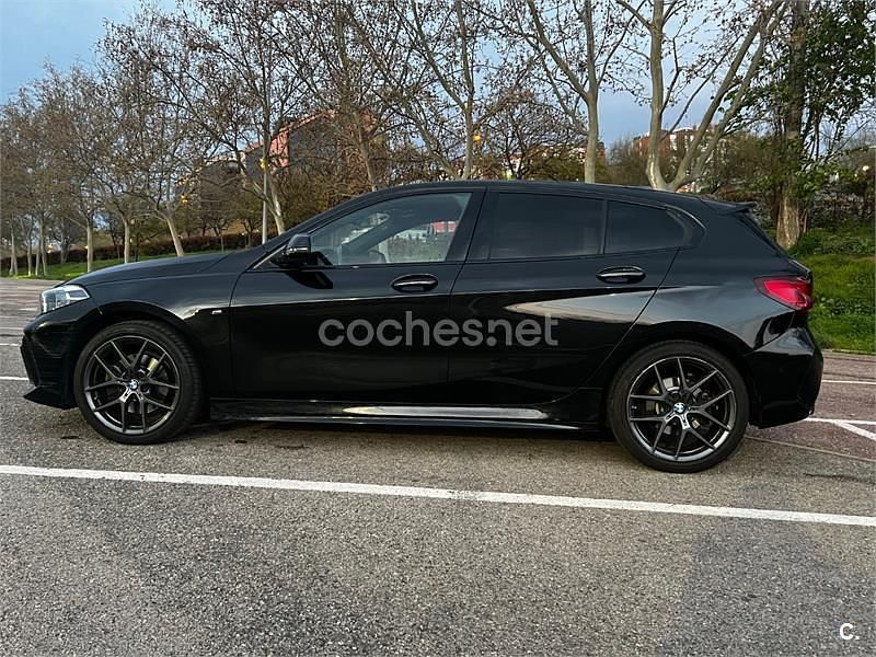 Usado BMW 118 150 CV (110 kW) 2021 Negro Utilitario