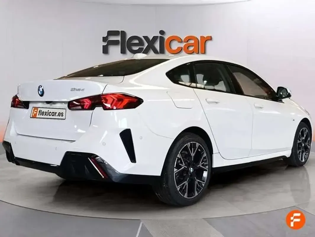 Usado BMW 218 150 CV (110 kW) 2025 Blanco Coupe