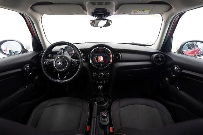 Usado Mini ONE 102 CV (75 kW) 2020 Rojo Utilitario