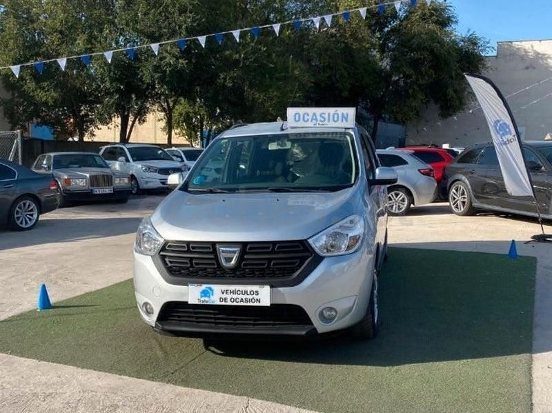 Usado Dacia Lodgy Lauréate 102 CV (75 kW) 2017 Gris / plata Monovolumen