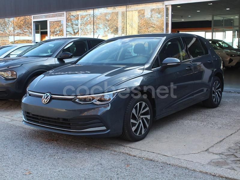Usado VW Golf VIII 204 CV (150 kW) 2022 Gris / plata Berlina