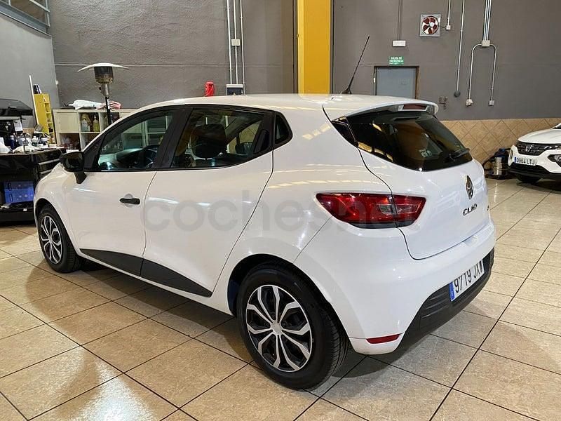 Usado Renault Clio IV Zen 90 CV (66 kW) 2017 Blanco Berlina
