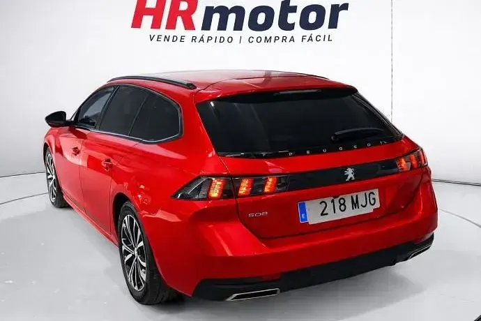 Usado Peugeot 508 Allure 132 CV (97 kW) 2023 Rojo Familiar
