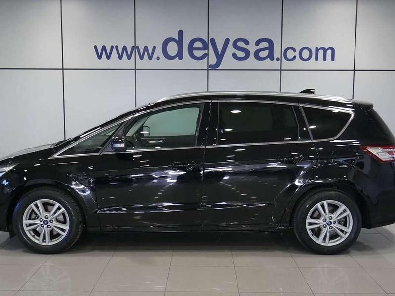 Usado Ford S-MAX Titanium 150 CV (110 kW) 2021 Negro Monovolumen
