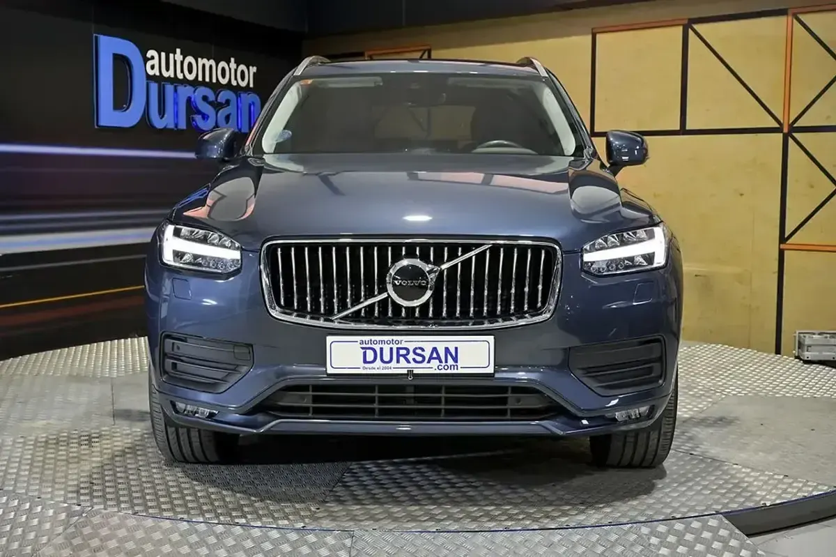 Usado Volvo XC90 Momentum 235 CV (172 kW) 2021 Azul SUV