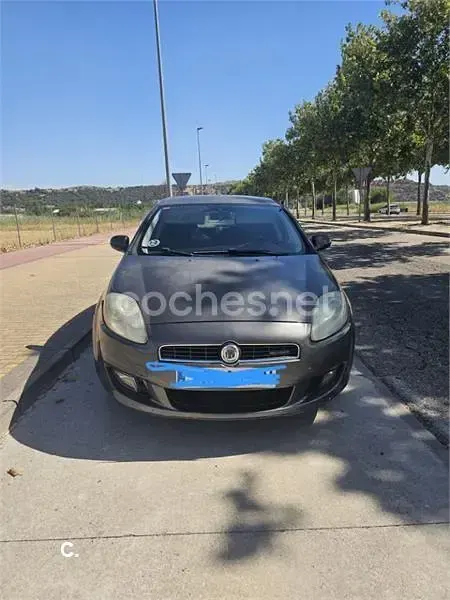 Usado Fiat Bravo Dynamic 120 CV (88 kW) 2008 Marrón Utilitario