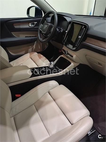 Usado Volvo XC40 Inscription 211 CV (155 kW) 2021 Azul SUV