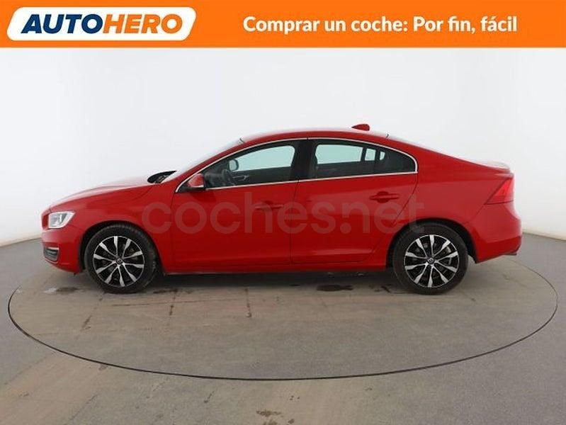 Usado Volvo S60 Momentum 150 CV (110 kW) 2018 Rojo Berlina