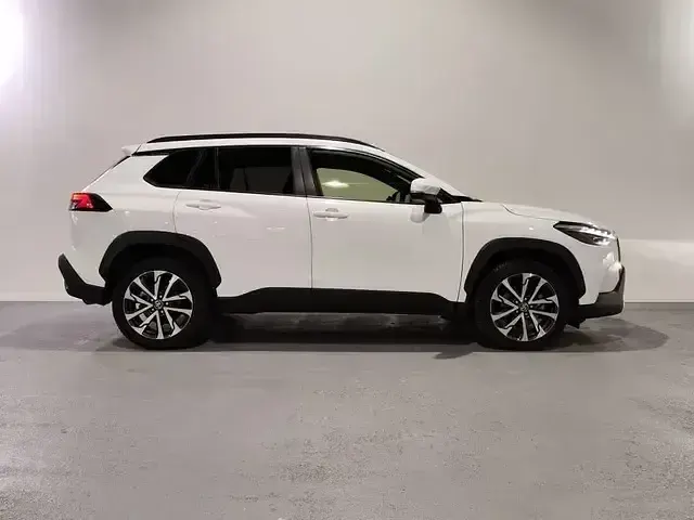 Usado Toyota Corolla Cross Plus 197 CV (144 kW) 2023 Blanco SUV