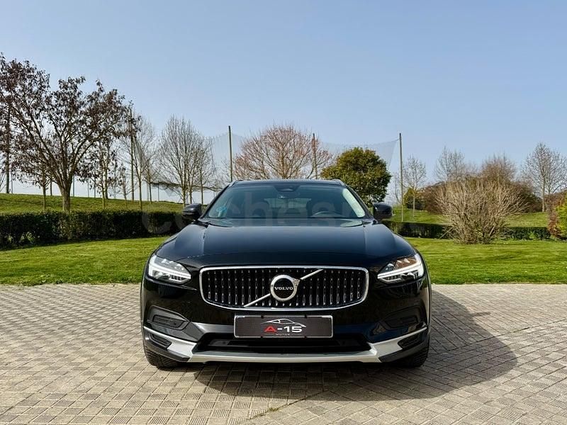 Usado Volvo V90 CC Core 197 CV (144 kW) 2022 Negro Familiar