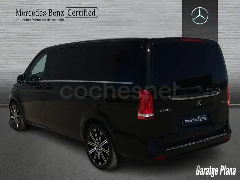 Usado Mercedes V300 Exclusive 239 CV (175 kW) 2023 Negro Monovolumen