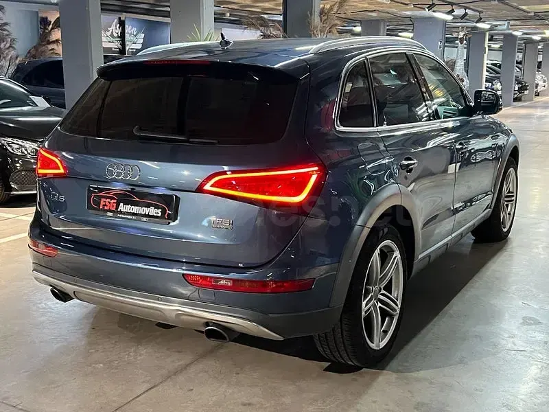 Usado Audi Q5 S-Line 225 CV (165 kW) 2015 Azul SUV