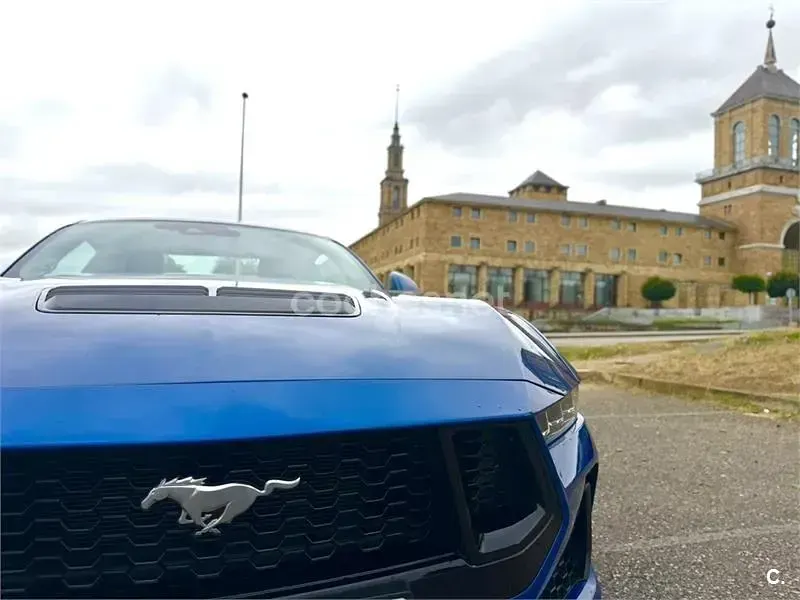 Usado Ford Mustang GT 450 CV (330 kW) 2024 Azul Coupe