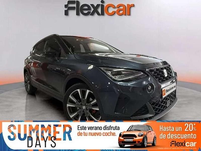 Gris Usado 2024 Seat Arona FR SUV | 23.890 € (Caro) - Imagen 1/4