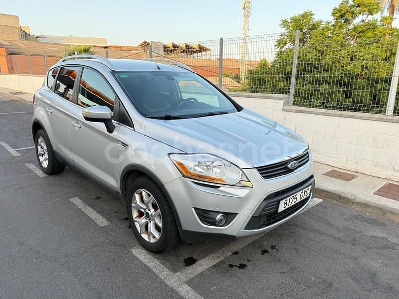Gris / plata Usado 2010 Ford Kuga Trend SUV | 7990 € (Precio justo) - Imagen 1/4