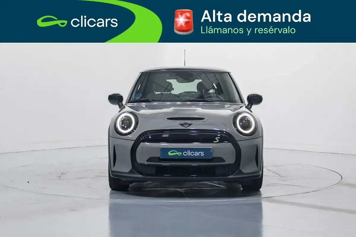 Usado Mini Cooper SE 135 kW (184 CV) 2022 Marrón Utilitario