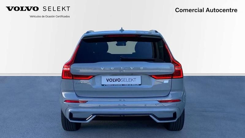 Usado Volvo XC60 Plus 351 CV (258 kW) 2023 Vapour grey SUV