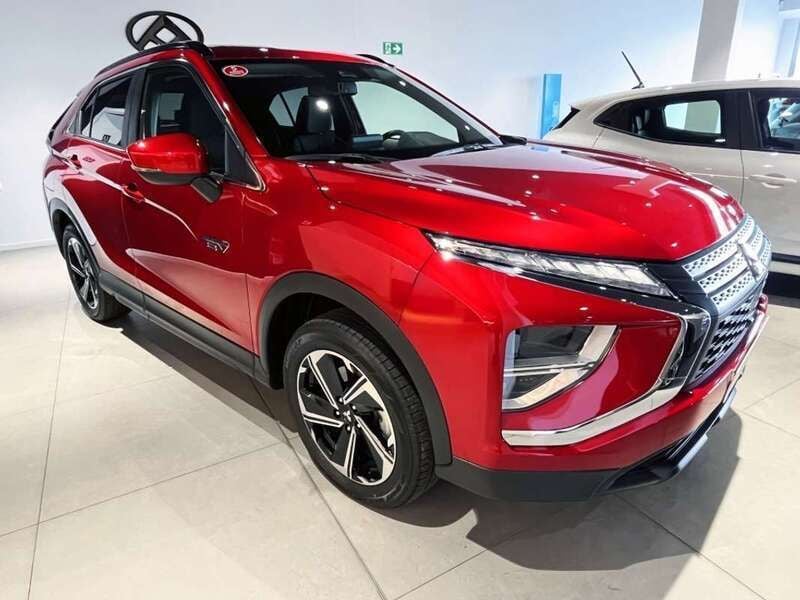 Rojo Nuevo 2025 Mitsubishi Eclipse Cross Motion SUV | 26.375 € - Imagen 1/4