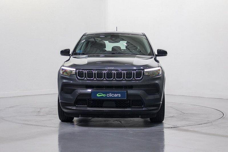 Usado Jeep Compass Longitude 130 CV (95 kW) 2024 Gris / plata SUV