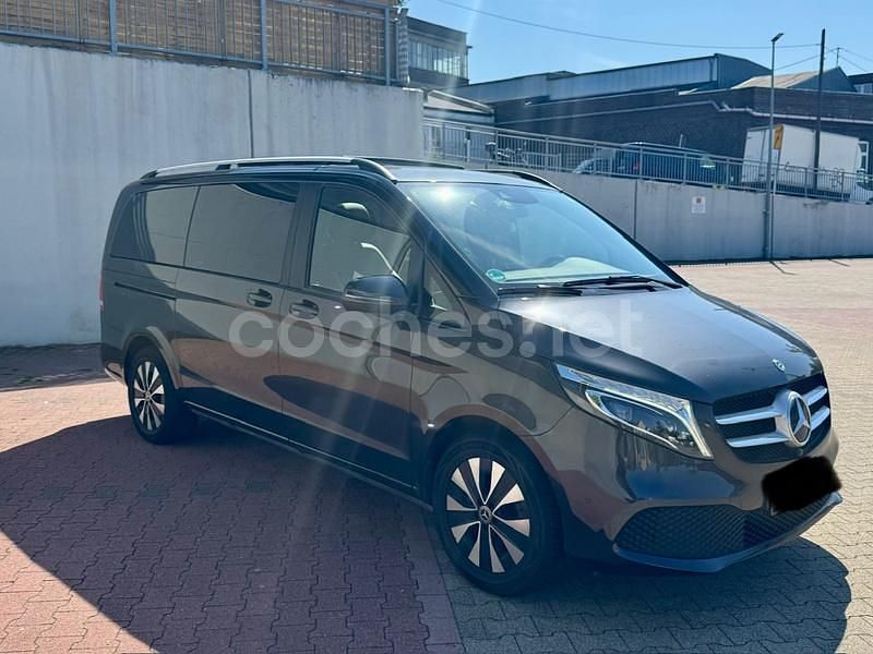 Usado Mercedes V300 Exclusive 239 CV (175 kW) 2023 Negro Monovolumen