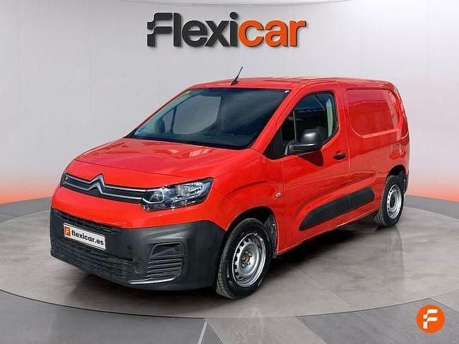 Usado Citroën Berlingo Feel 102 HP (75 kW) 2022 Vermelho Monovolume