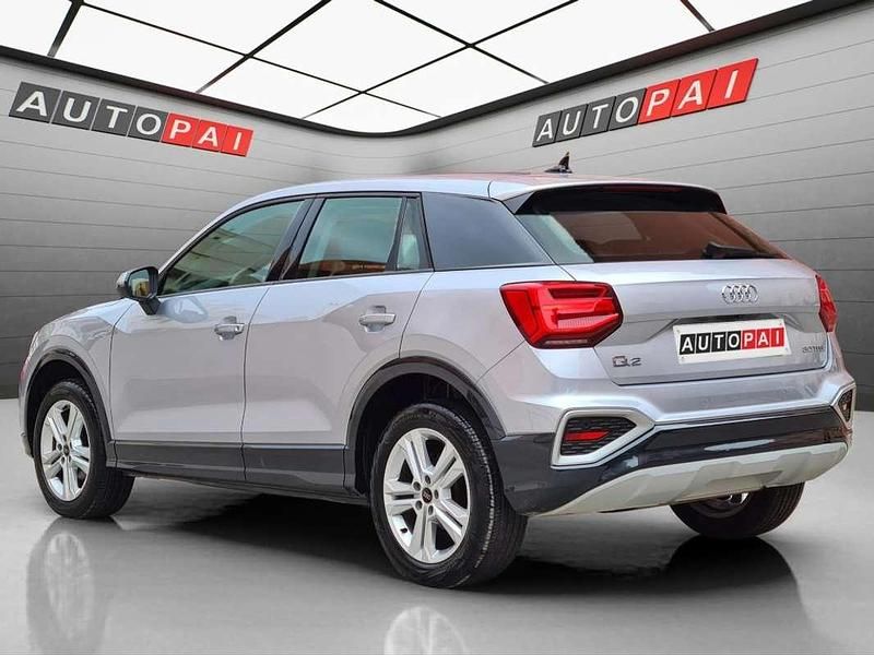 Usado Audi Q2 Advanced Plus 116 CV (85 kW) 2024 Plateado SUV