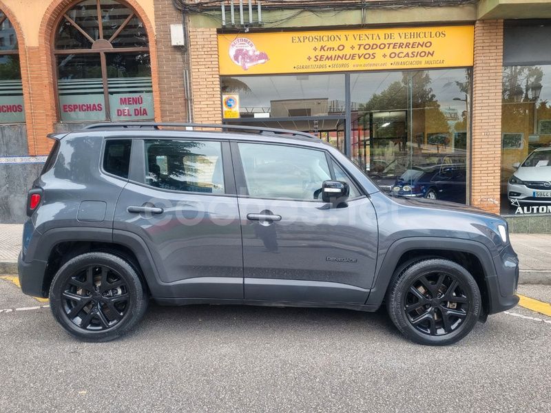 Usado Jeep Renegade Night Eagle 130 CV (95 kW) 2022 Verde SUV