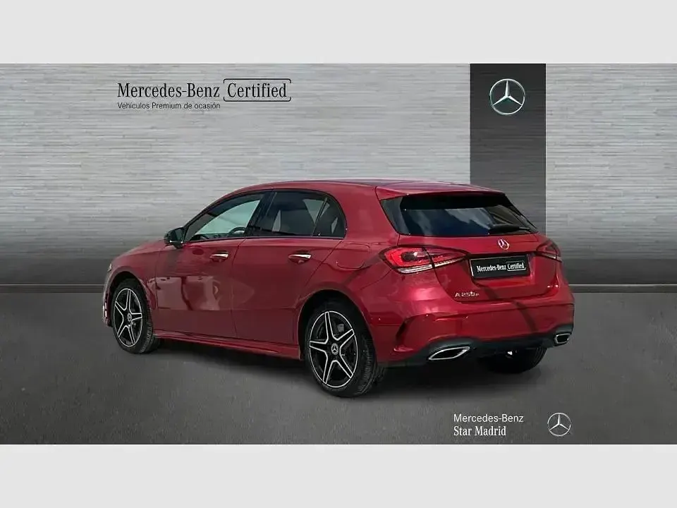 Usado Mercedes A250 218 CV (160 kW) 2022 Rojo Berlina