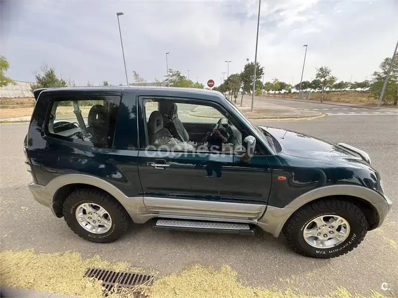 Usado Mitsubishi Montero 165 CV (121 kW) 2002 Verde SUV