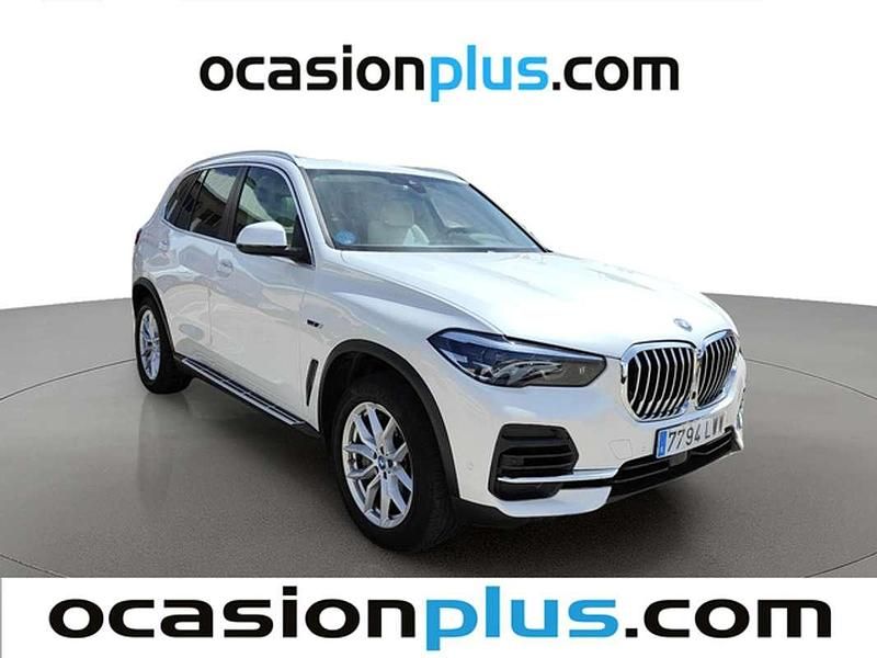 Używany BMW X5 398 KM (292 kW) 2022 Biały SUV