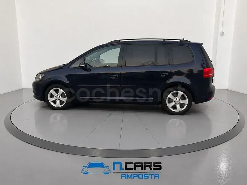 Usado VW Touran Advance 105 CV (77 kW) 2013 Azul Monovolumen