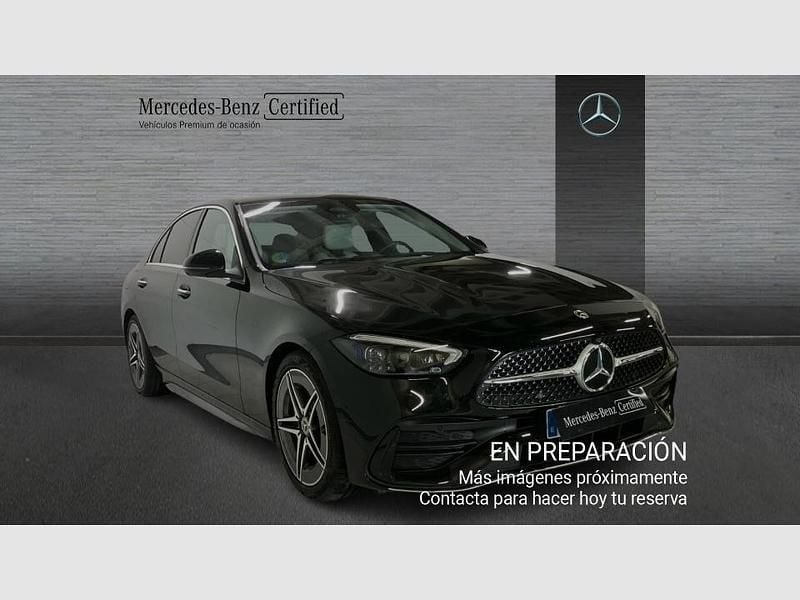 Usado Mercedes C200 204 CV (150 kW) 2021 Negro obsidiana (metalizado) Berlina