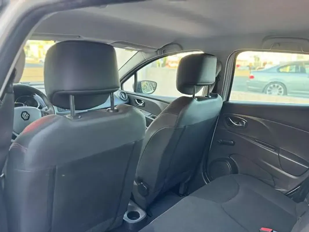 Usado Renault Clio IV Business 75 CV (55 kW) 2014 Blanco Utilitario