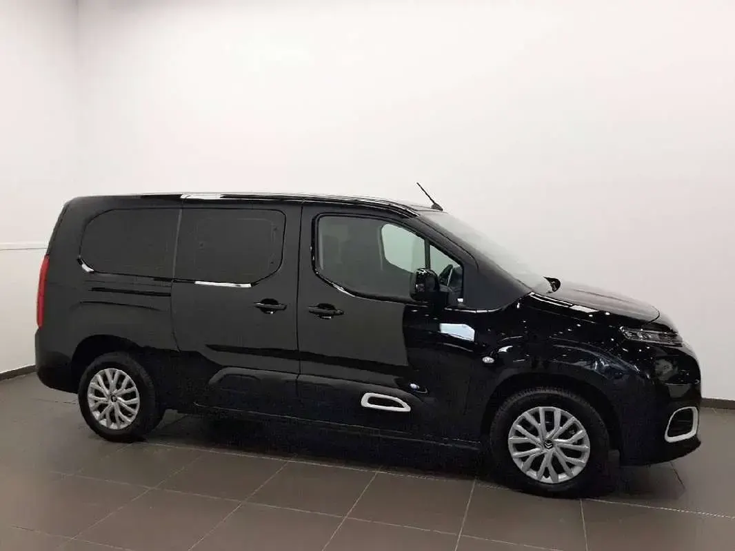 Usado Opel Vivaro 121 CV (88 kW) 2024 Blanco Monovolumen