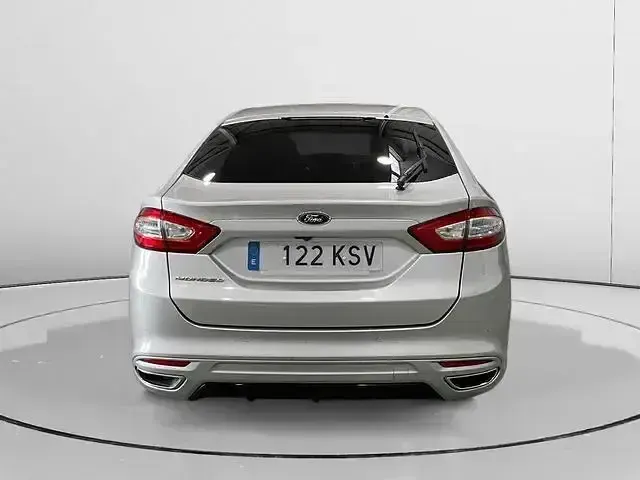 Usado Ford Mondeo ST-Line 150 CV (110 kW) 2019 Gris Berlina