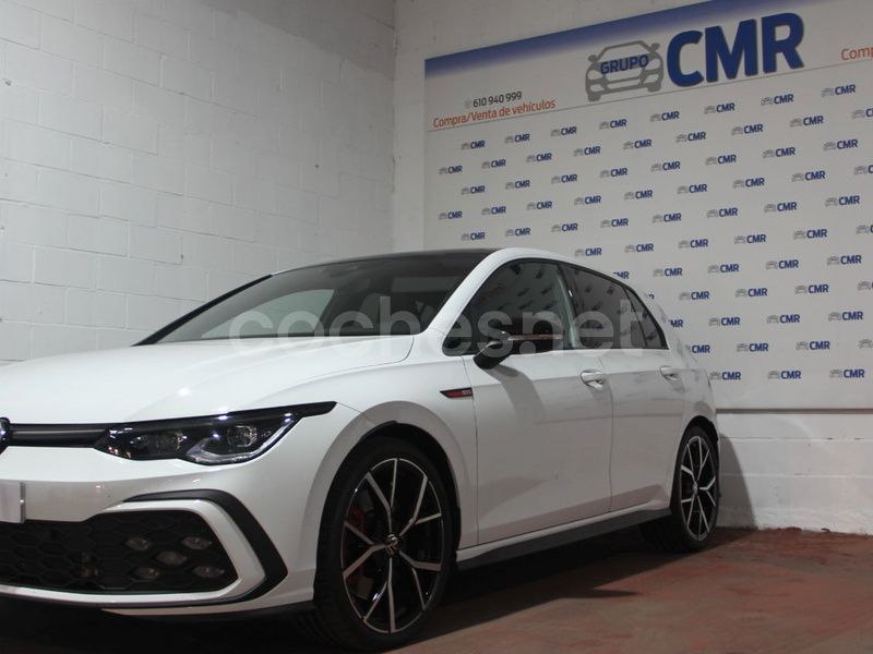 Blanco Usado 2023 VW Golf VIII GTI Berlina | 39.250 € (Caro) - Imagen 1/4