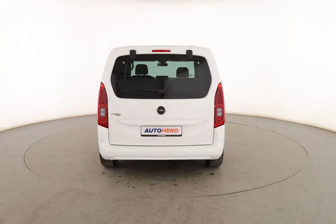 Usado Opel Combo Life Selective 110 CV (80 kW) 2019 Blanco Monovolumen