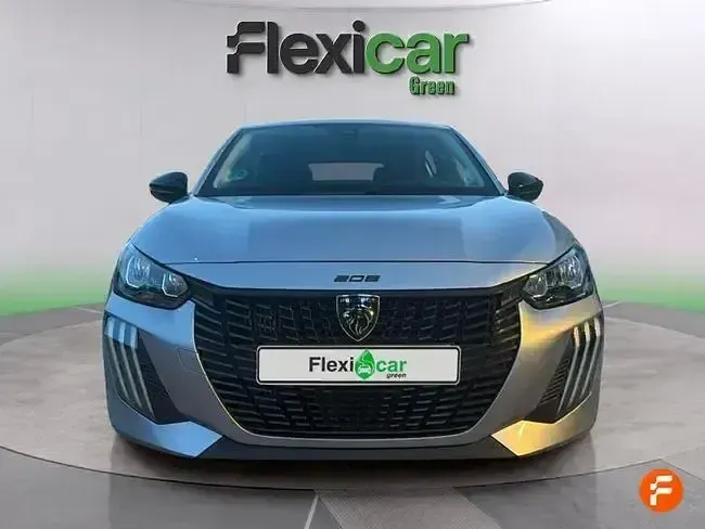 Usado Peugeot 208 Allure 100 CV (73 kW) 2024 Blanco Utilitario