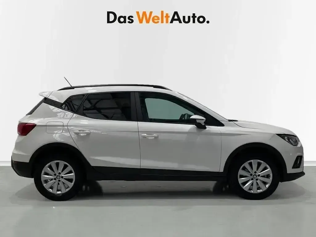 Usado Seat Arona Style 110 CV (80 kW) 2021 Blanco SUV