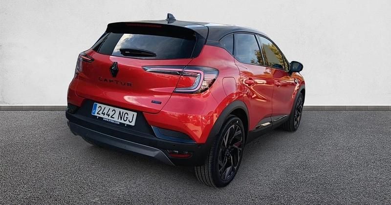 Usado Renault Captur Esprit Alpine 145 HP (106 kW) 2025 SUV