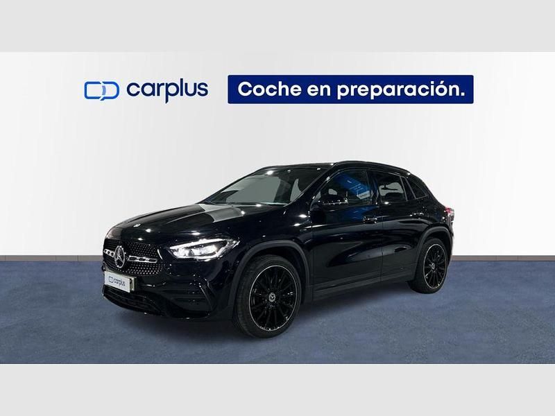 Negro cosmos (metalizado) Usado 2021 Mercedes GLA250 SUV | 37.890 € (Un poco caro) - Imagen 1/3