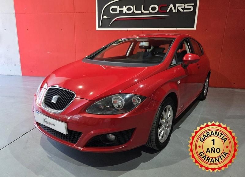 Usado Seat Leon Style 105 CV (77 kW) 2012 Rojo Berlina