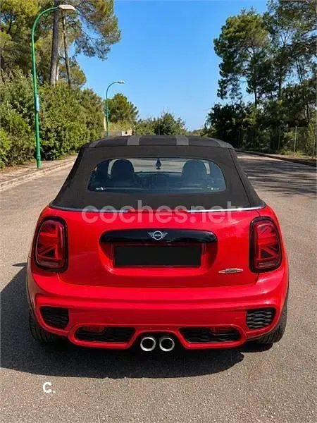 Usado Mini John Cooper Works Cabriolet 231 CV (169 kW) 2019 Rojo Descapotable